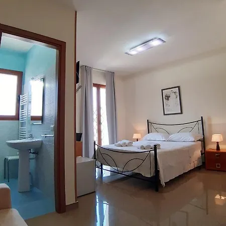 Domus Salentina Bed & Breakfast