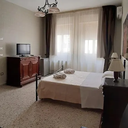 Domus Salentina Bed & Breakfast Leverano