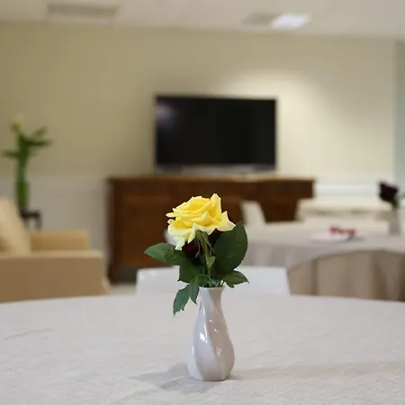 Domus Salentina レヴェラーノ